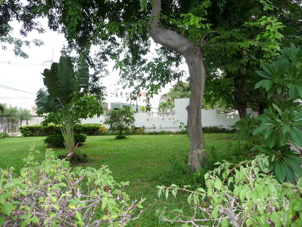 Yensabai Condotel Pattaya Εξωτερικό φωτογραφία