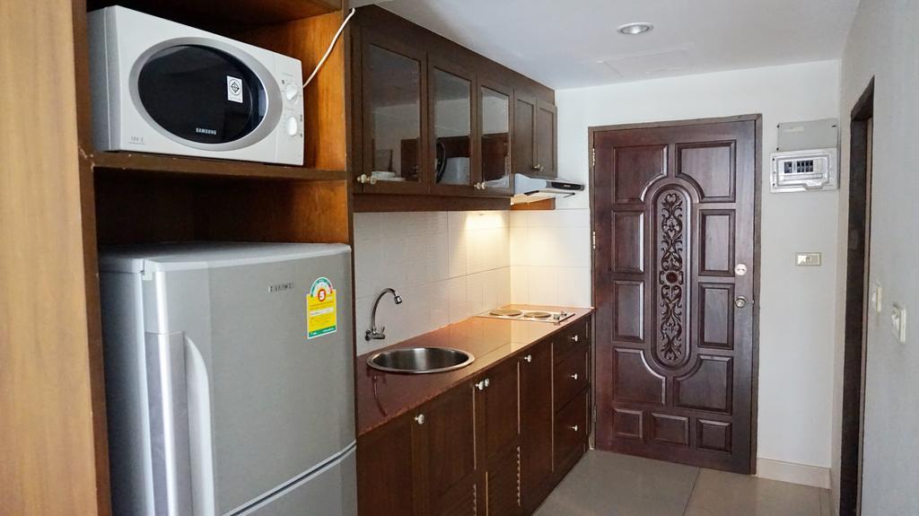 Yensabai Condotel Pattaya Εξωτερικό φωτογραφία