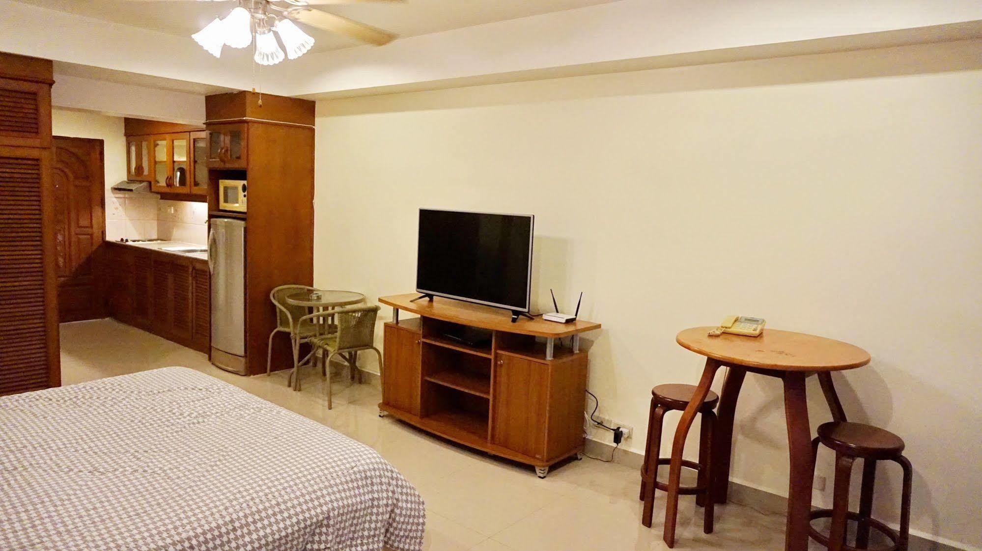 Yensabai Condotel Pattaya Εξωτερικό φωτογραφία